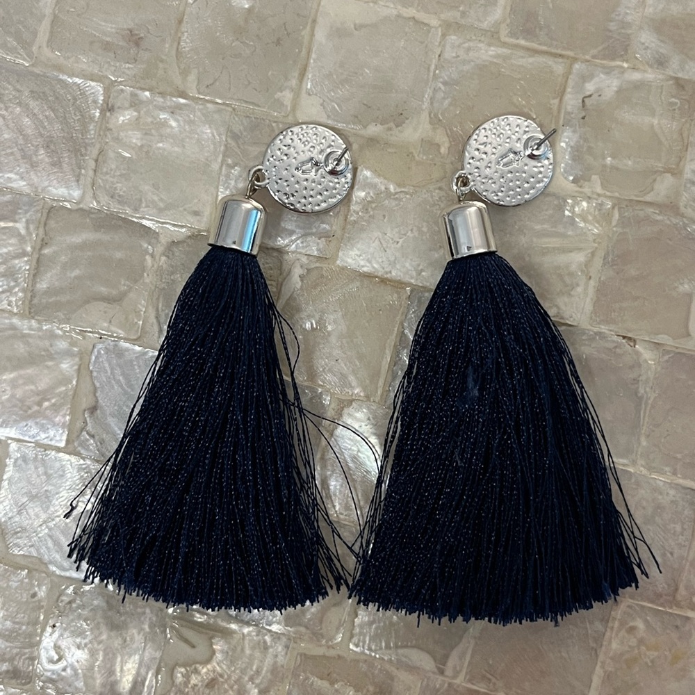 Earring Bundle - Picture 14 of 14